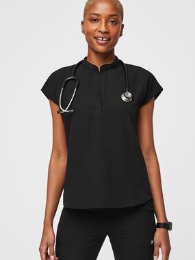 Rafaela oversized scrub top